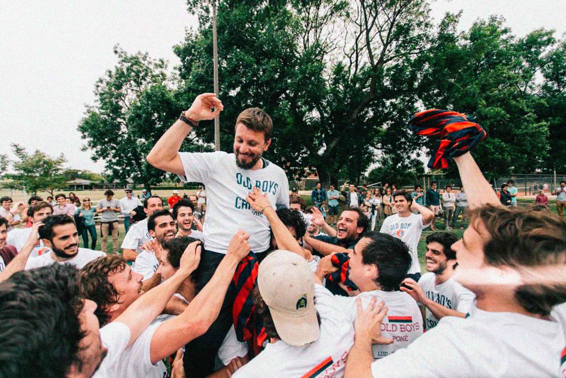 N10_FUTBOL_PLANTEL_SUP_FULL_02