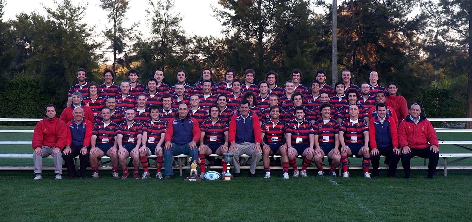 N10_RUGBY_PLANT_SUPERIOR_RODRIGO_ANGUITA_full_3