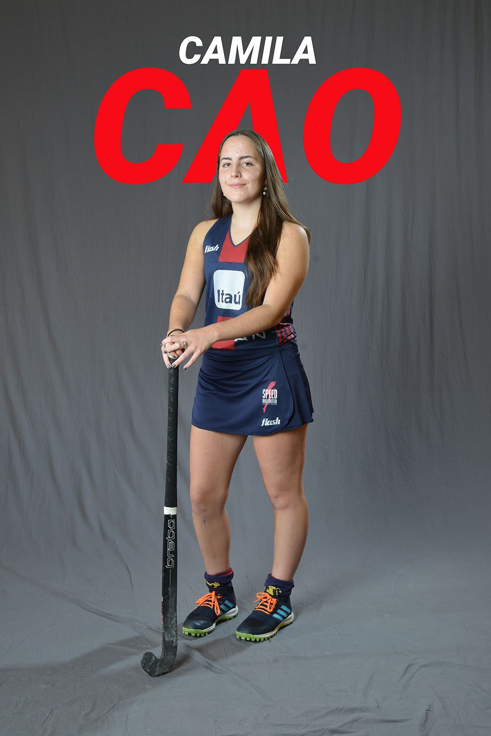 N13_HOCKEY_CAMILA_CAO_PORTADA_MOB