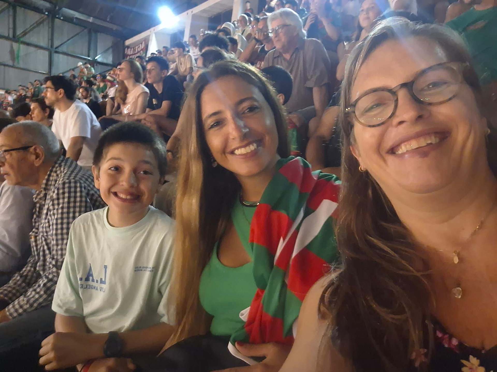 N20_HOCKET_02_wide_02