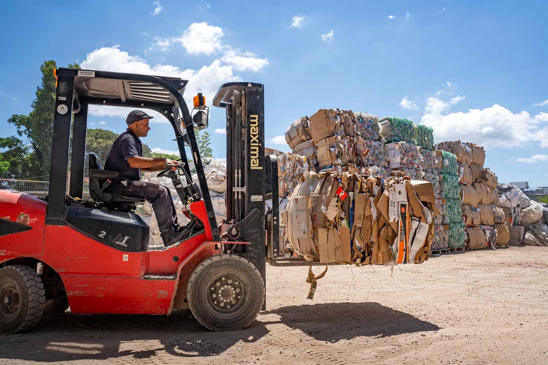 jovenes-emprendedores_wide_007