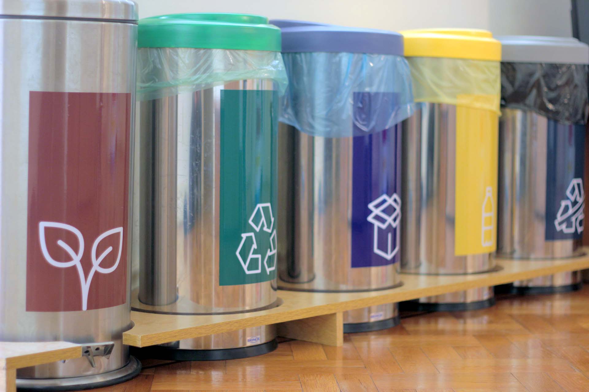 jovenes-emprendedores_wide_011