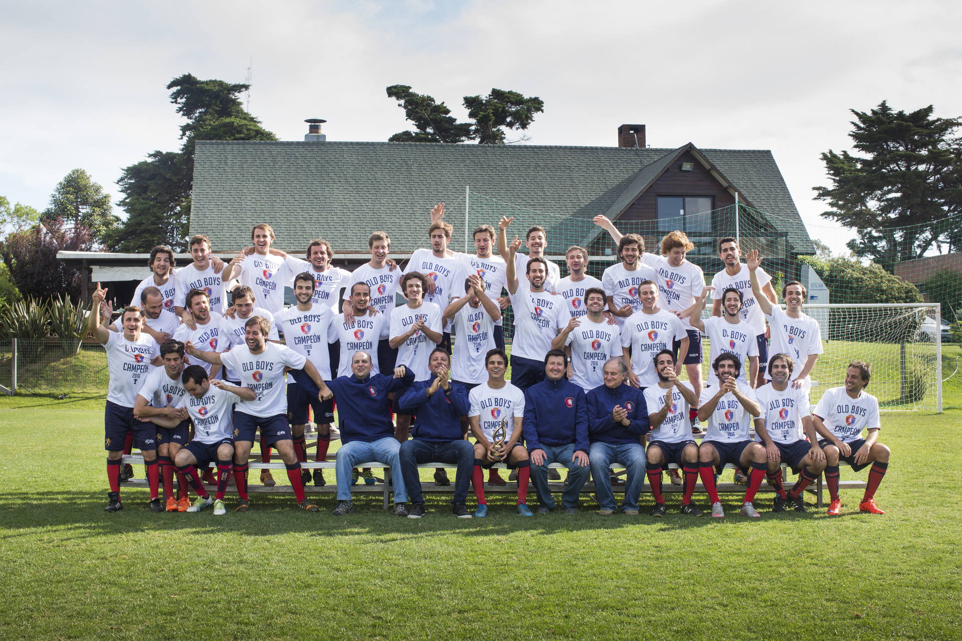 obc-futbol-plantel-campeon